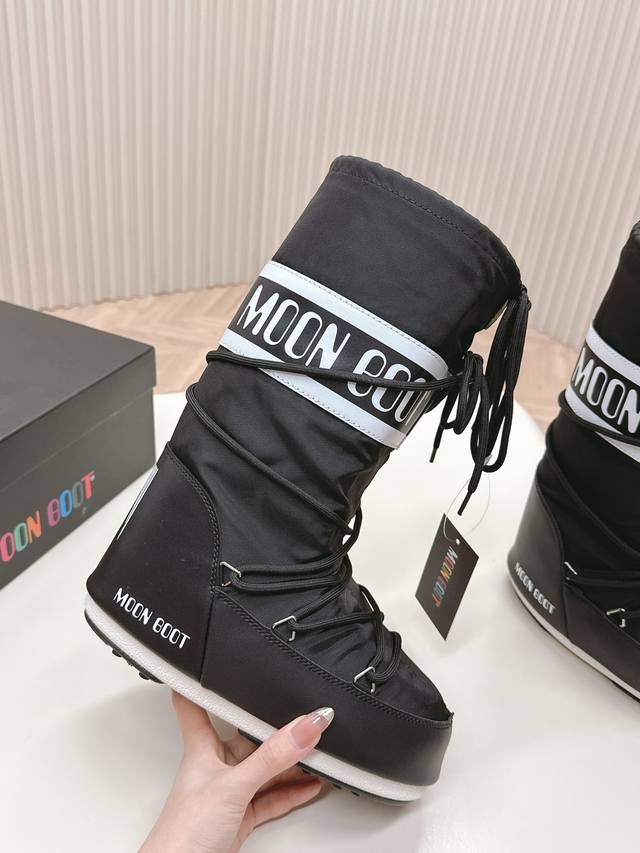 布款高靴 Moon Boot 24Ss 秋冬最新款雪地靴系列 丑萌雪地短靴 忘了Ugg吧，时髦人都在穿Moon Boot雪地靴 如果你难以接受Ugg的复兴 那现