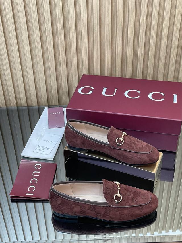 早春Gucci Jordaan系列新品5D立体双Gg压纹单鞋 乐福单鞋代购级别！Gucci 乐福鞋 拖鞋上脚特别的秀气！原版套楦的做法，和专柜一致！楦型完美，舒
