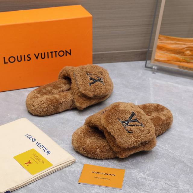 Lv 路易威登 25 2025春夏新款 顶级版本 专柜主打最新款 Lv钱包毛毛拖鞋 硬货上新 Bs代购级别！高级感十足！国内外博主刷爆的一款，复古又时髦 上脚美