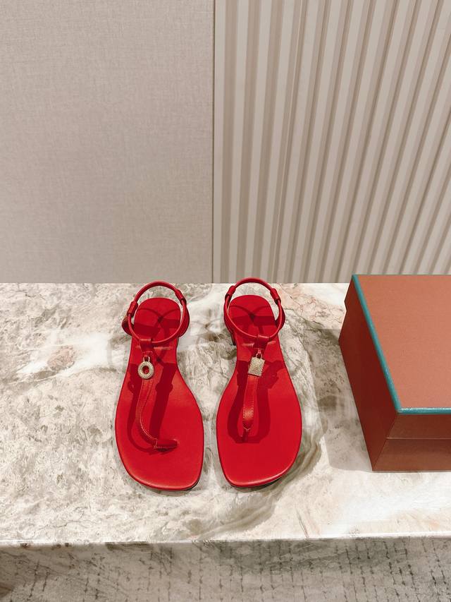 Loro Piana 新款发布 225 原版羊京面，内里羊皮，真皮大底。邂逅一场工艺热情，原版一比一高定复刻！早春系列 码数35-42 40 41 42定制 全