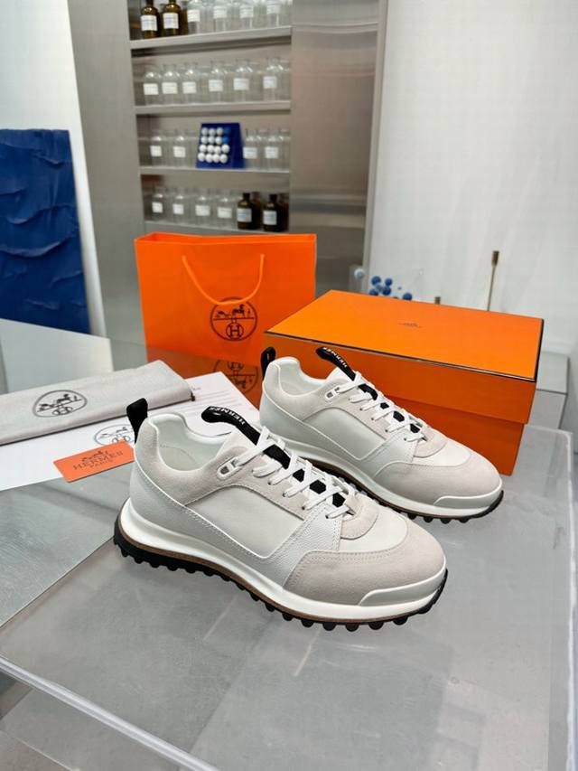 顶级版 HermèS-爱马仕 官网同步 专柜品质 法国巴黎走秀款 简约经典 进口原版面料 原版1：1 大底！市面上最高版本！ 尺码 Size :39-45 38