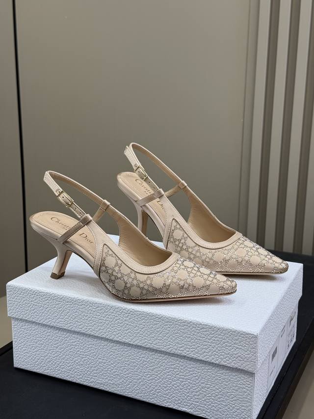 顶级品质 Dior 25秋冬 新品 Cd25秋冬 真丝水钻藤格纹系列 性感高级女人味满溢出屏的决绝子单品 真丝鞋面，经典水钻藤格纹 意大利进口牛皮底 Size