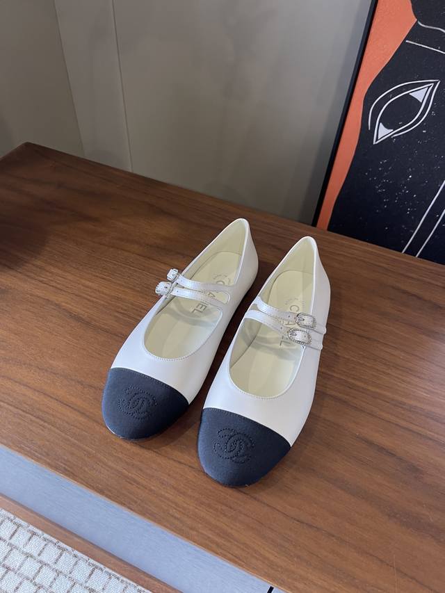 莞产 顶莞产Chanel经典双钻带玛丽珍 珠光牛皮面羊里真皮底Size35 36 37 38 39订40不退换
