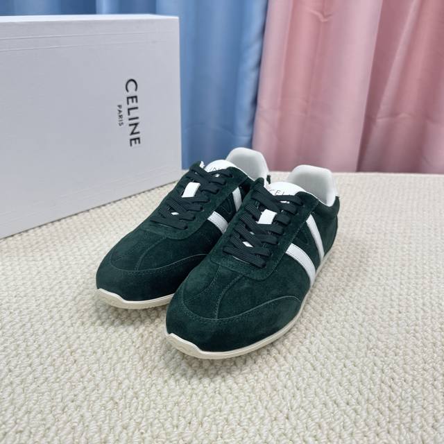 顶级版本 Celin* 赛琳 凯旋门徽标系带休闲鞋 简单舒服，干净利落，增高显腿细，无论是单穿还是搭配阔腿裤，高街又复古 一起来做Celine女孩 鞋面：进口小