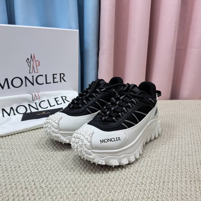 顶级版本 Monler蒙口情侣款 休闲运动鞋 秋冬新品 专柜主打最新款 硬货上新 代购级别！高级感十足！国内外博主刷爆的一款， 上脚舒适美炸了！官网主推款★ 面