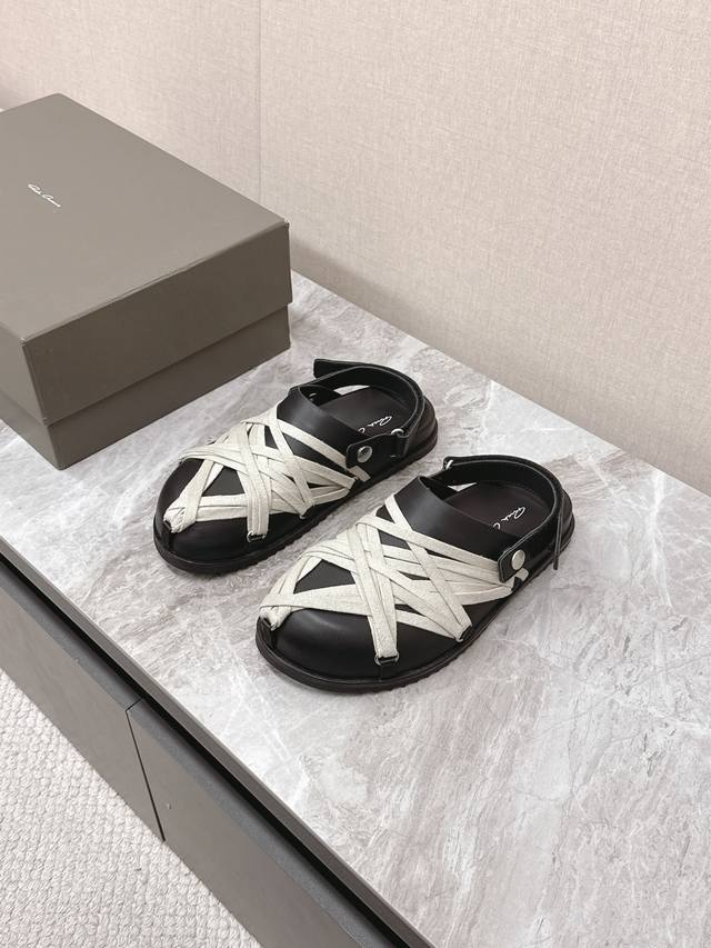 绑带 Rickowens 欧文斯疯狂绑带情侣款拖鞋 麂皮黑色 年度“鞋王”区分市面所有版本 纯手工打造纯原，非流水化作业的产物！尊崇欧文斯的理念，每一只都是独一