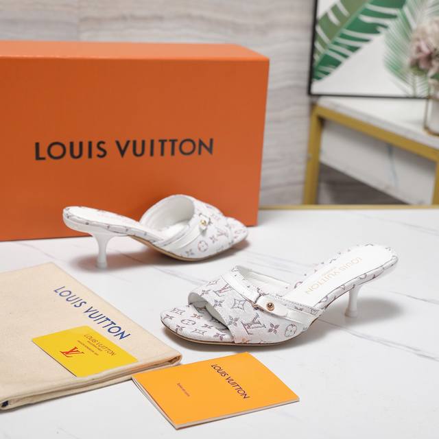 Lv 路易威登 25 2025 早春新品 顶级版本专柜主打最新款 电秀高跟拖鞋 单鞋 硬货上新 高版本 鞋面：荔枝纹牛皮 内里：进口山羊皮里 大底：真皮大底 5