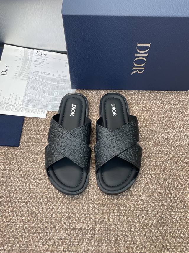 工厂P价P Dior 迪奥 2025春夏走秀新款Alias交叉带男拖鞋 Cd字母Logo Oblique老花明星同款平底字母Logo沙滩凉鞋 材质:原版定制压花