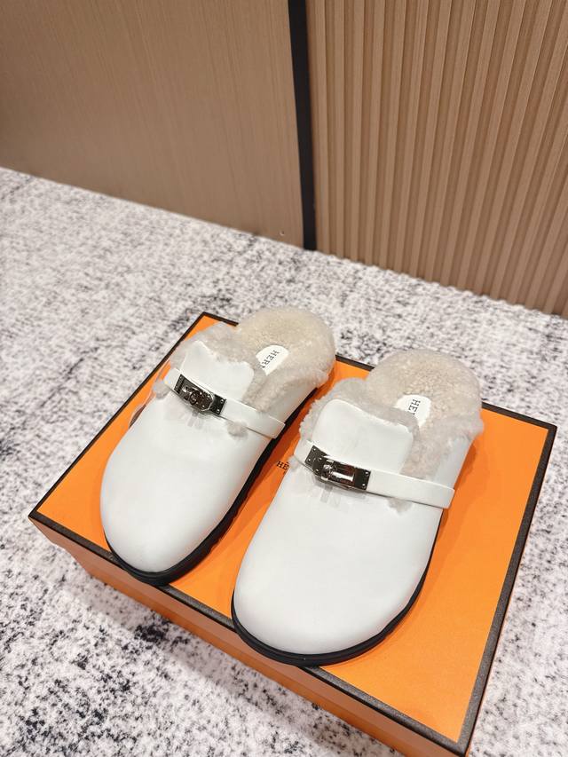 顶级版本：女款 Hermes爱马仕 最新情侣款 Kelly扣 勃肯毛拖鞋 泰迪 穆勒鞋 原版购入开发 做货 爱马仕Go系列 麂皮山羊皮和羊毛皮穆勒鞋，经典“H”