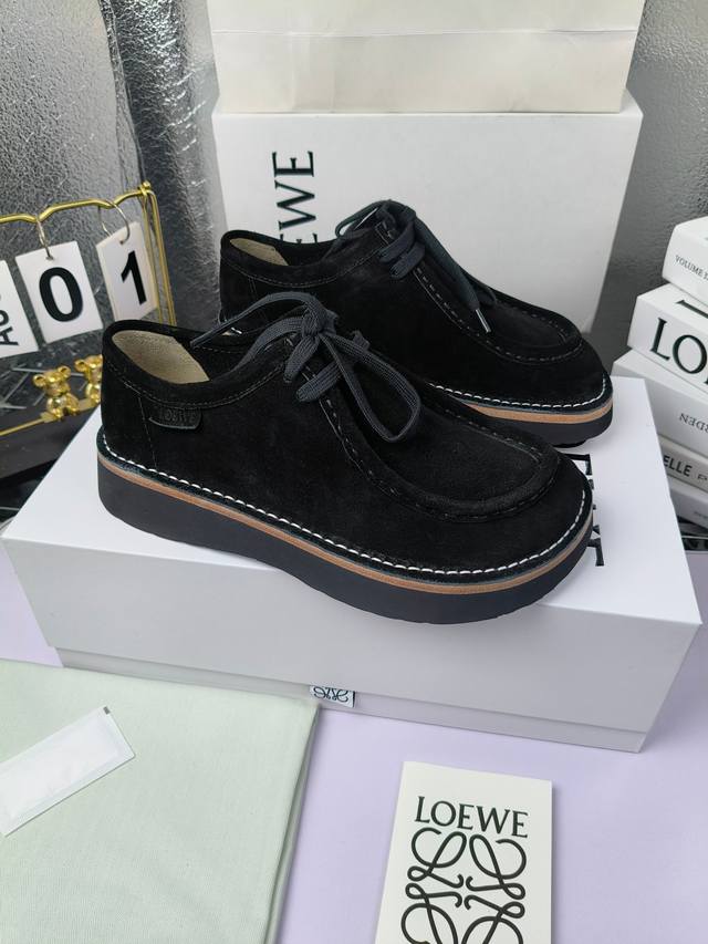 Loewe 罗意威 25Ss秋冬新款明星同款绑带高帮复古英伦风休闲鞋乐福鞋 原版购入开发耗时2月完美呈现，这将是引爆早秋的第一款爆版，值得拥有。独具时尚潮流领先