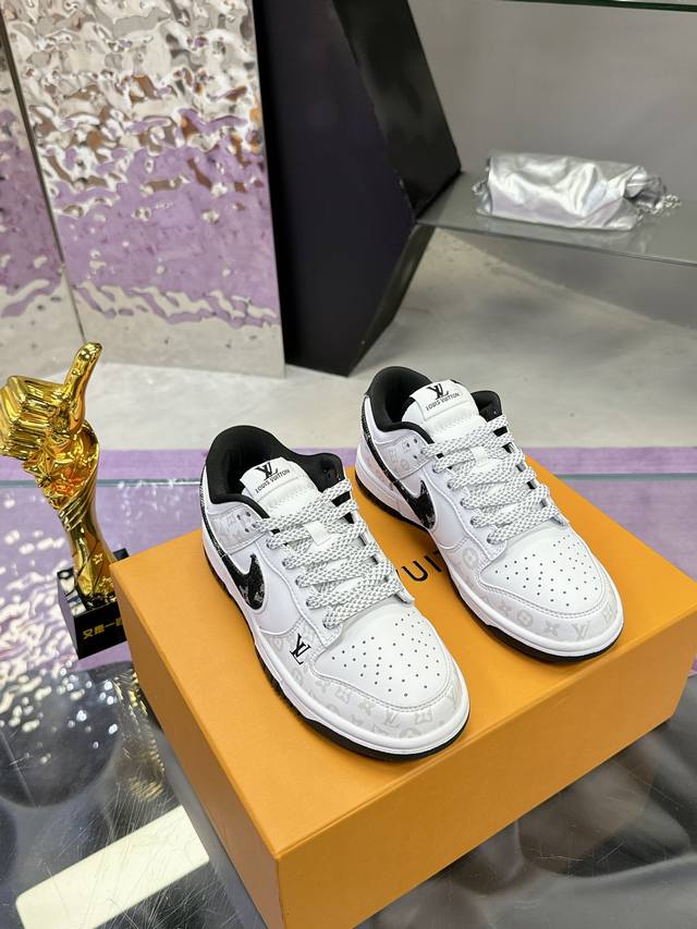 工厂P价P： 飞机盒5 Lv联名耐克系列 卖疯了情侣款 专柜如图包装 广州大厂品质 蓝牛仔 Nk Sb Dunk Low Lv联名-翻毛藏蓝 周年高端定制 低帮