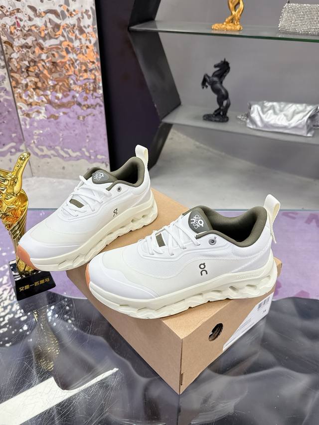 工厂P价P： 跑步运动 专业户 跑鞋 舒适度百分百 时尚与运动结合的美丽 2代 昂跑Onrunning与Loewe罗意威的联名全新开后On！穿上它去来一场高级审