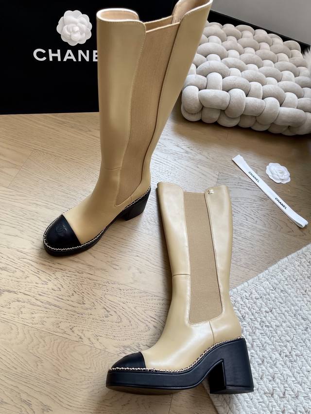 Chanel 25K秋冬新款链条马丁靴 顶级版本！抢先发售~ 鞋面牛皮 内里羊皮 原版大底 码数：34-41 34 40 41定制不退换