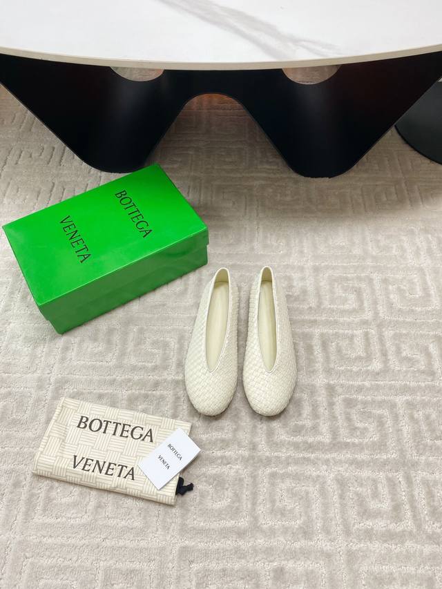 出厂 手工编织 Bv Rosa 芭蕾舞鞋 3毫米&6毫米 舒适 柔软 单鞋系列 平底设计 柔软舒适 内置垫脚 云朵般舒适 手工编织花边 镶嵌鞋口 超级柔软舒适