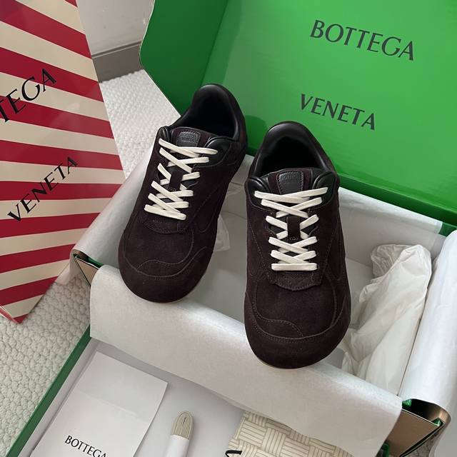 Bottega Venet* Bottega Veneta 葆蝶家 Bv Orbit 复古休闲运动鞋 低调的奢华，极简的美学 Bottega Veneta Or