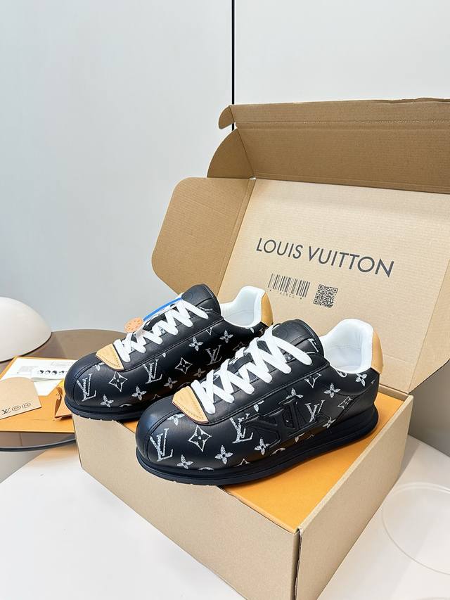 顶级版本 配飞机盒 Louis Vuitton 路易威登 菲董 联名 Buttersoft系列 面包鞋 休闲运动鞋 此次系列包括从简约风格的运动鞋到引人注目的跑