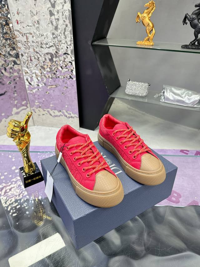 工厂P价P： 迪奥 秋冬高定系列新款 情侣款Cd 果冻色平底休闲鞋 Dior And Stone Island B33圆头系带帆布滑板鞋 明星同款Oblique