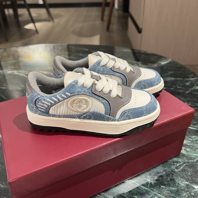 Gucci Kids 休闲鞋，新配色 Size 26-35。 。