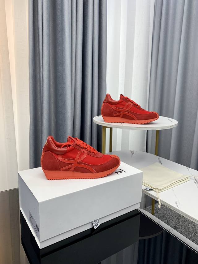 独家顶级版本 长期做货 Loewe罗意威德 最新配色德训全系列 情侣款代德训鞋 全网最快购入原版开发，穿几年不过时的，超级经典系列，网红最热爱的打卡神鞋，最快出