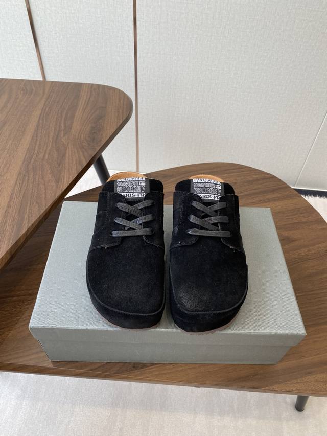 Balenciaga 巴黎世家款 × Birkensto联名合作款Boston包头软底 勃肯增高厚底拖 万年经典勃肯软底强势推出，一个品牌就是一个类型，其构造鉴