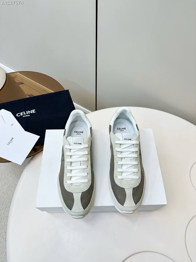 Celine｜思琳春夏最新款Racer系列 阿甘鞋 运动鞋 超多明星时尚博主种草 阿甘鞋鞋型设计经典永不过时 酷帅又百搭无论是运动风穿搭 还是日常出街的休闲装，