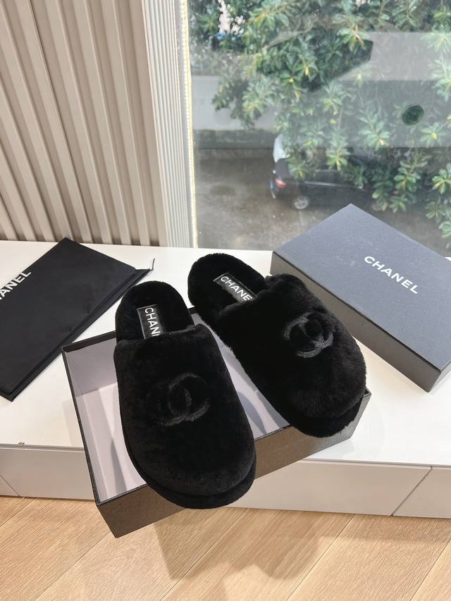 高版Chane*24S小香奈儿早春爆品蝴蝶结夹脚凉鞋 妥妥的自留款！！比经典款Slingback舒服太多啦！每个颜色上脚都很显白 首选金粉 粉嫩粉嫩的显白利器又