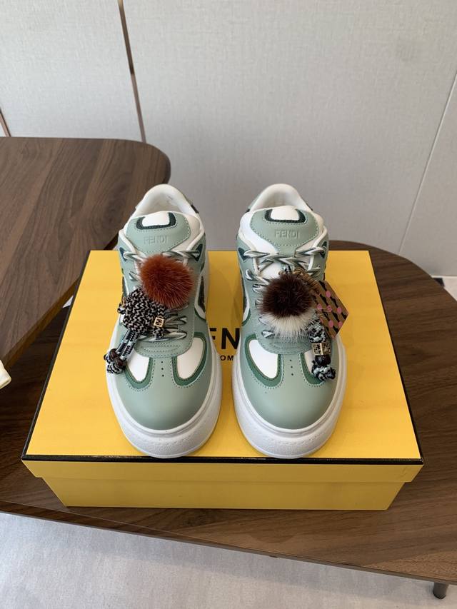 Fendi芬迪 25Ss 厚底Match系列 休闲 运动鞋 原版购入开发 做货 设计师Kim Jones打造的首款运动鞋Fendi Match 和Lv驴牌的Tr