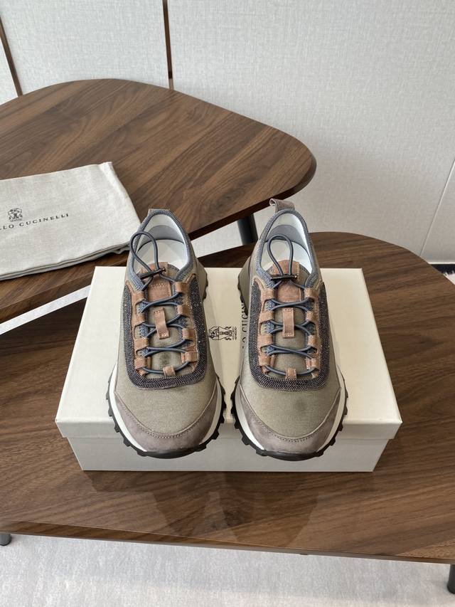Brunello Cucinelli 25Ss最新 Bc 系带 休闲鞋 鞋面进口麂皮 内里进口 羊皮里 0.5Mm圆形冲孔设计 透气不闷脚 独家开模Tpu大底