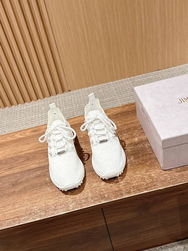 Jimmy Choo 周仰杰新款针织袜子鞋我愿称之为女神款！云朵珍珠Jc运动鞋太美了吧 白色很百搭，上脚无敌好看 Size：35-39 40定制不退换