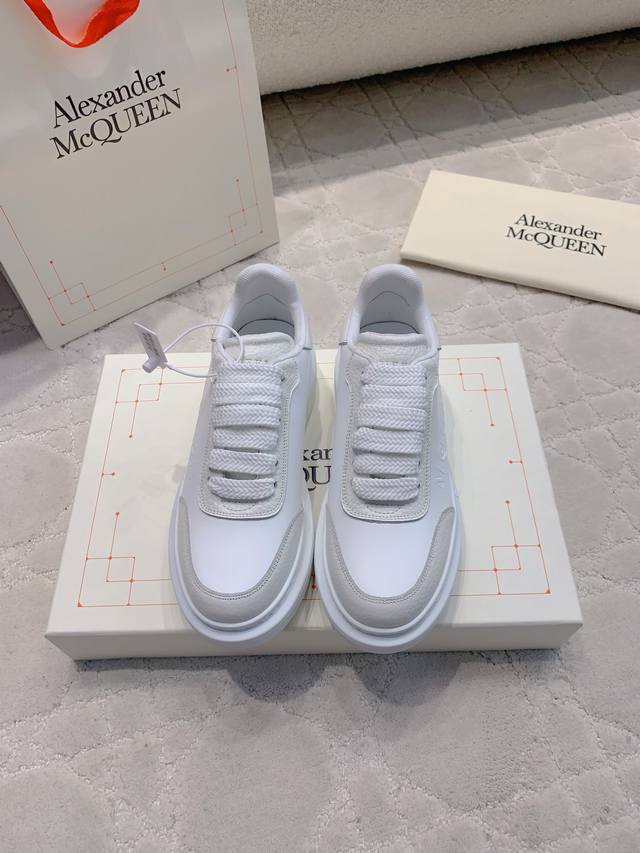 顶级版本 Alexander Mcquee*新款厚底鞋 情侣款顶级品质！ 鞋面原版牛皮 内里垫脚顶级混种羊皮 原版开模大底 女款35-39 40定做 男款39-