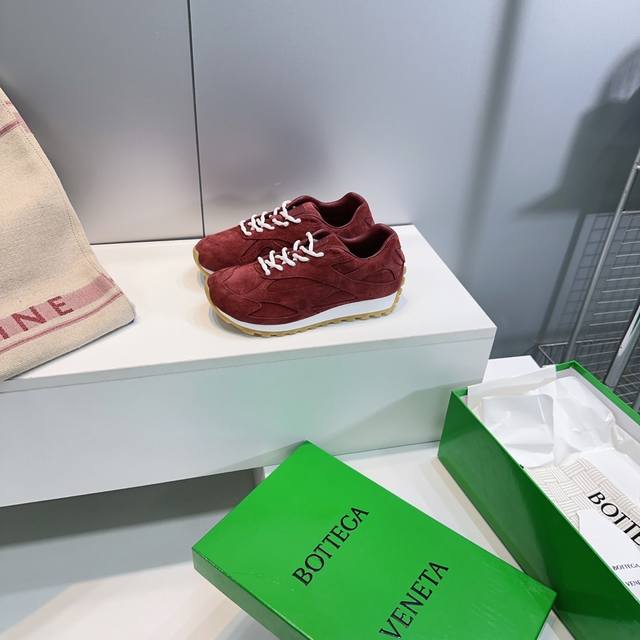 高品质出厂羊麂皮 ！顶级品质Bottega Veneta葆蝶家25秋冬新色Bv 反绒运动鞋老爹鞋休闲鞋！原版购入开发！采用原版进口细腻羊京面料，原版一致！工艺复