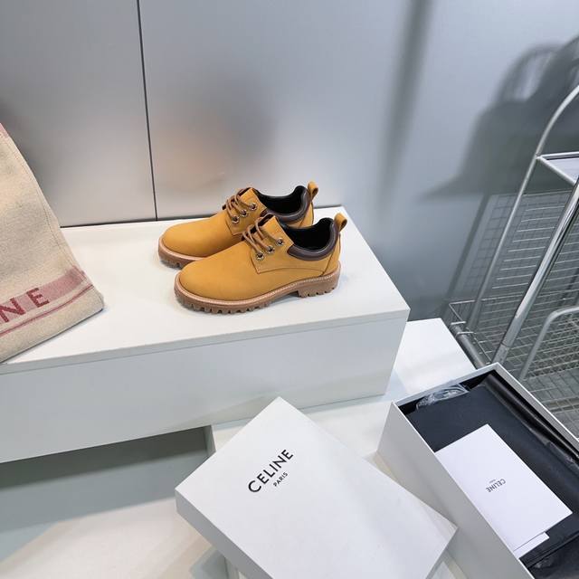 高品质出厂女 ！男 ！ 顶级品质情侣款 Celine 赛琳 25Ss秋冬新款情侣款马丁大黄靴系列经典马丁靴厚底系带乐福鞋！经典不过时 经典再现 缠绕鞋带勾勒随性