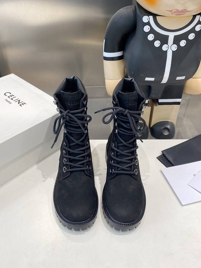 情侣款女 男码+50Celine 思琳 男女款 厚短靴 乐福鞋 最近走秀款明星时尚博主同款 今年秋冬主推系列 简约大气百搭 冬天穿搭非常好看！！反毛口设计！ 鞋