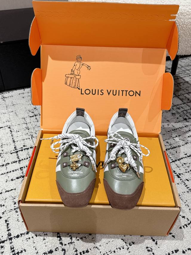 扣饰+30 顶级版本 Lv路易威登 L家 驴牌 25 最新Sneakerina系列 情侣款 芭蕾运动鞋 德训鞋 休闲 平底鞋 球鞋 原版购入开发 做货 这款Lv