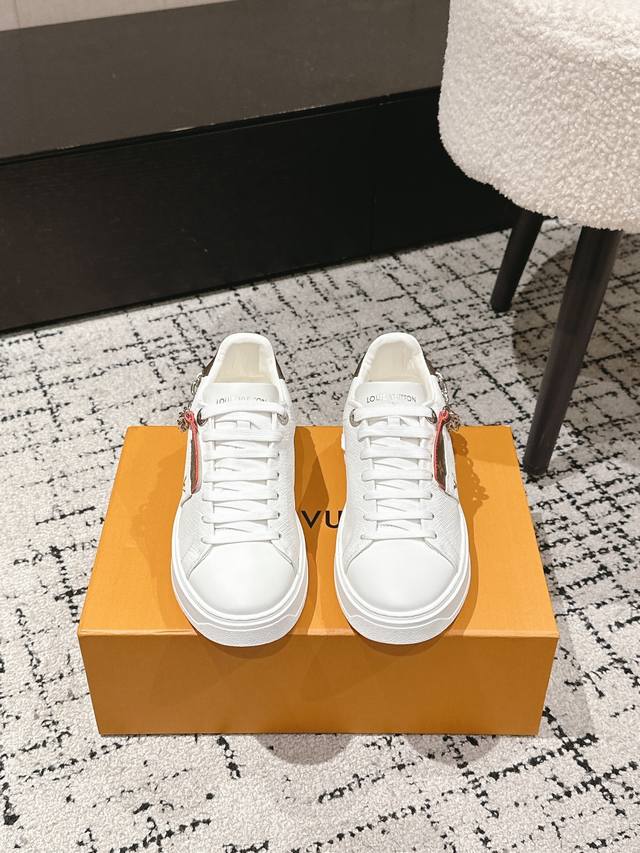 顶级版本 Louis Vuitton 驴家 25 Beverly Hills系列 休闲 厚底 小白鞋 运动鞋 本款 Beverly Hills 运动鞋为柔软牛皮