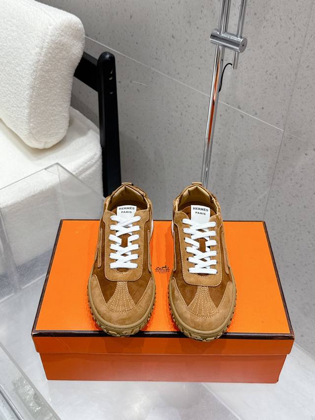 顶级版本 男10 Hermes 爱马仕休闲鞋情侣款 H家 四季新品运动鞋 H家 Heros 运动鞋新品 简约鞋面牛皮牛筋面，轻盈舒适透气！运动感十足！顶级精品