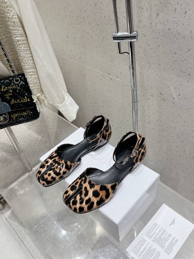 皮面 豹纹 Maison Margiela Mm6分趾鞋 Tabi 意产植鞣羊皮！ 欢迎对比 真正的原版大底！ 码数35-40 40定做