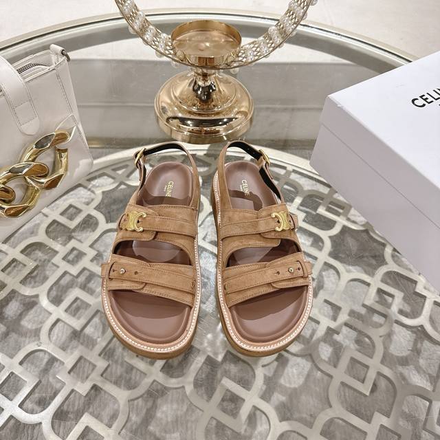 高品质 Celine-赛琳代购级别 春夏新品凯旋门复古罗马凉鞋拖鞋 进出专柜无压力，重工版，拒绝一眼假Low货 原版楦型，调试N次、这款上脚绝对Vintage复