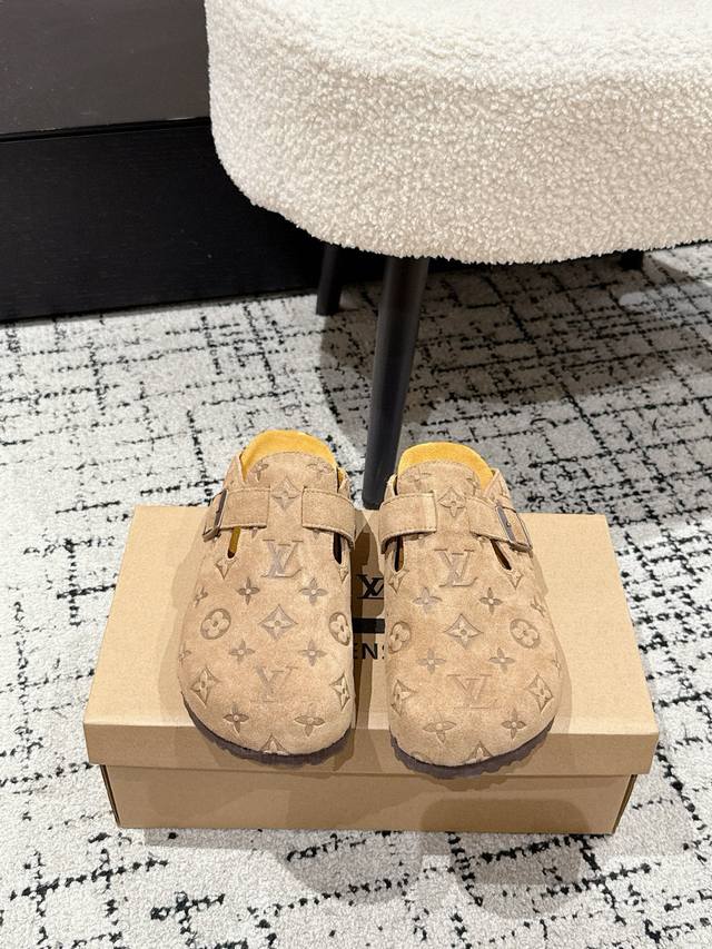 女款 男款 Birkenstock X 联名Lv 情侣款 勃肯鞋 休闲 爆头 拖鞋 Birkenstock系列 这两个品牌刚出联名我就心动了 代购找很久才买到货