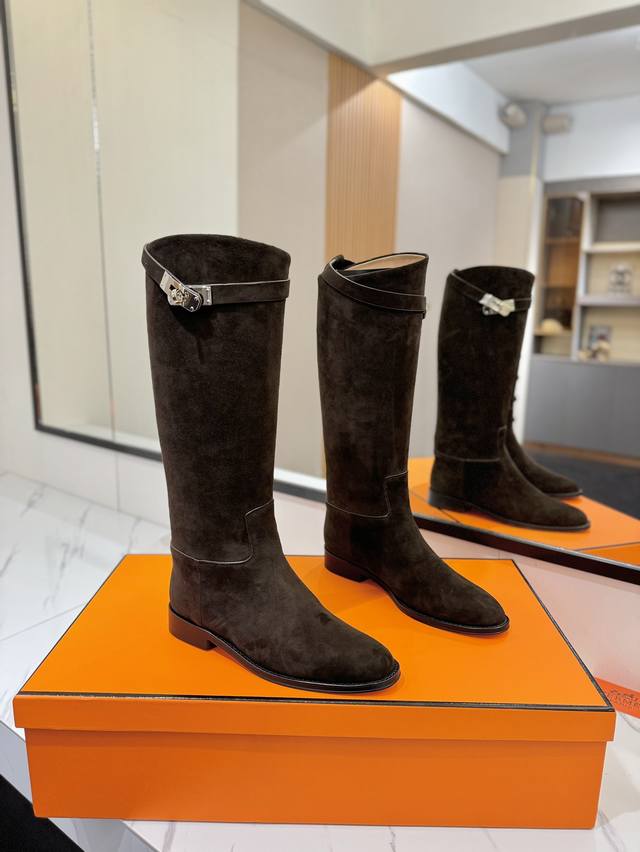 出厂价Pp： Hermes高级辣妹Kelly Jumping骑士靴顶级牛品匠心好货经典再现拒绝不了的款式谁穿都好看 优雅风格，创造不一样的感觉！它是你鞋柜里不可