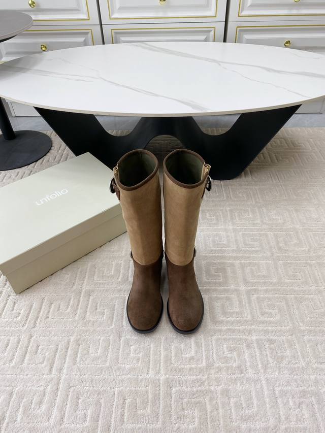 出厂 Unfolio24秋冬新款堆堆靴称之为今年最好看的堆堆靴，毫不过分复古百搭，慵懒简约 对版牛皮 牛反绒面料 羊皮内里 意大利进口注塑大底 码数：35-39