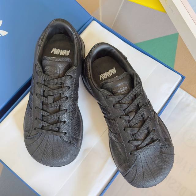 顶级版本：女款 Avavav X Adidas 阿迪达斯联名 贝壳头 做旧 丑萌 厚底 休闲 运动鞋 原版购入开发 做货 Avavav 携手 Adidas Or
