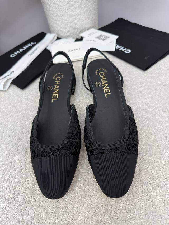 顶级品质 Chanel 经典芭蕾舞鞋｜25A升级版本 小香最新升级版本从材质到细节以及楦型线条都己经调改与优化，25版线条感更加的优美秀气 显瘦修饰脚型，更加的