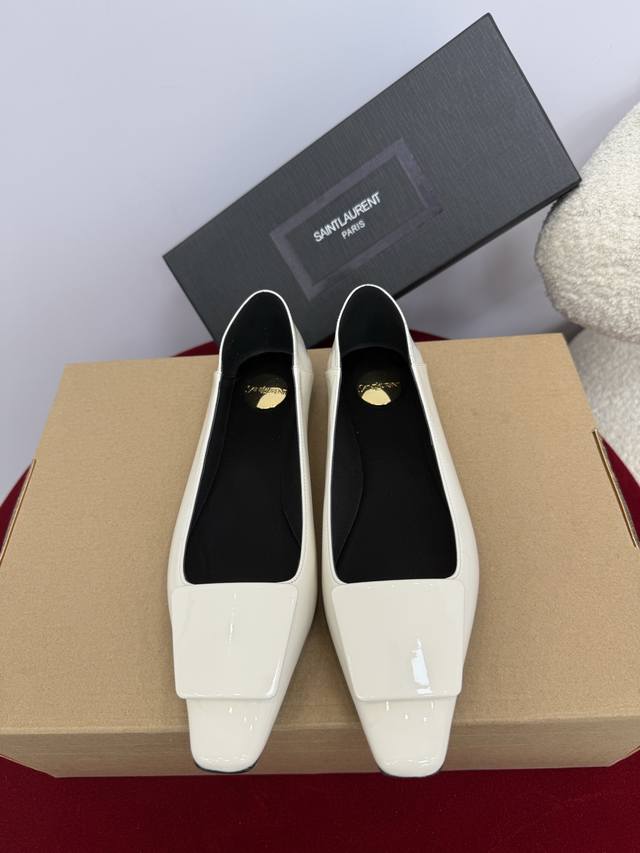 顶级精品 Saint Laurent Fw25 New Arrival～ Ysl圣罗兰早秋新款小方头单鞋｜平底鞋 鞋面：牛皮 真丝缎面 内里垫脚：原版定制真丝布