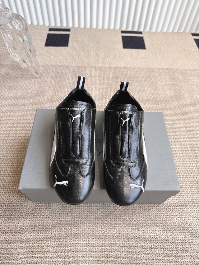 顶级版本 Puma X Balenciaga 巴黎世家X Puma联名系列 巴黎世家与彪马的合作推出了Speedcat运动鞋。彪马 Puma Ultrasoft