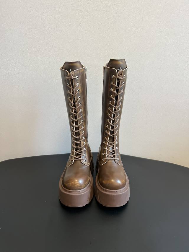 顶级版本 Smfk 小众潮牌 25Ss爆款新品 厚底 休闲鞋 德比鞋短靴长靴 爆真的是很耐看越看越喜欢！矮个子宝宝的福音直接拉长身材比例！鞋身柔软舒适，鞋底耐磨