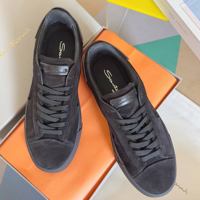 顶级版本：男款 Santoni 圣东尼 最新 黑白休闲 运动鞋 板鞋 小白鞋 原版购入开发 做货 从最深的黑色到绚丽多色到最简约的白色，Santoni休闲鞋是为