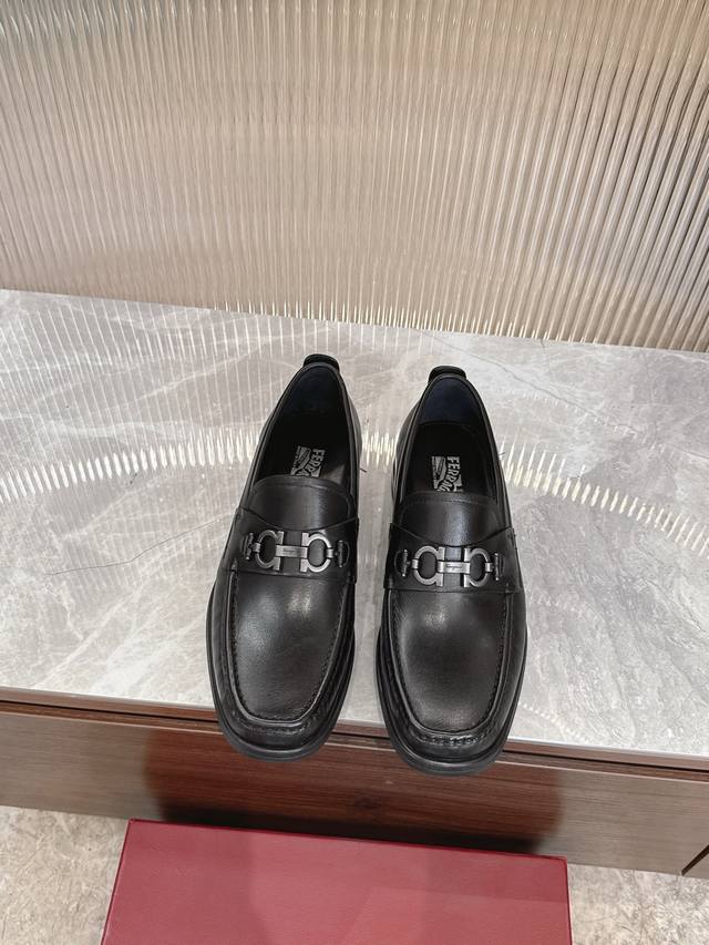 调工厂P价 男装男鞋 运动原单菲拉格慕Ferragamo 男士精品乐福鞋，顶级品质，鞋面进口牛皮，水染牛皮内里，原版大底，标准码数39-44 38.45.46定