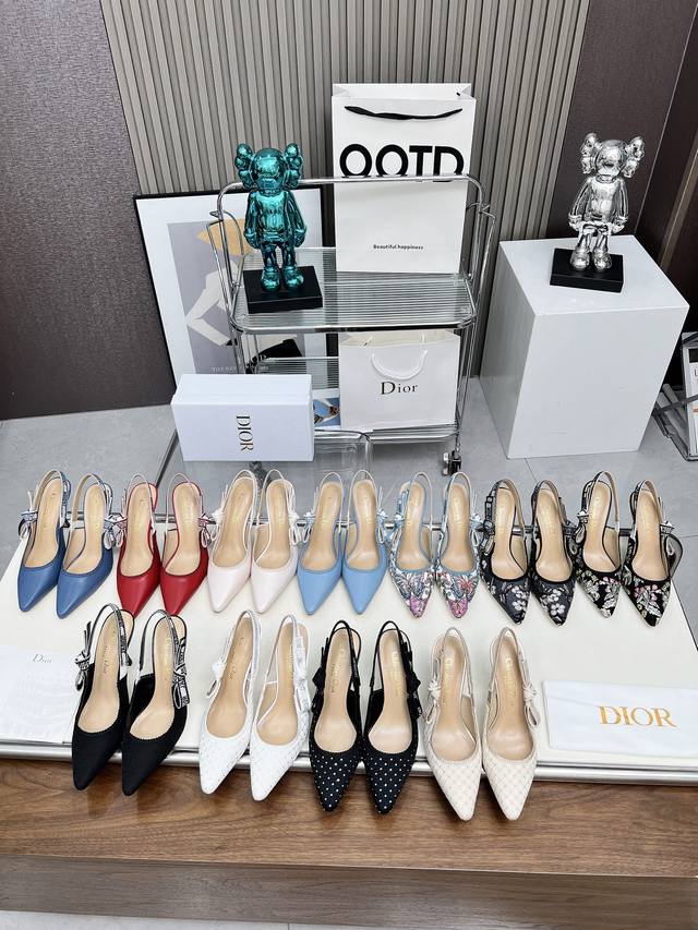 工厂P价 女装女鞋 运动原单 迪奥 Dior 刺绣高跟鞋 刺绣图案 字母Logo织带凉鞋款 春夏最新提花刺绣图案凉鞋款. 原版购入. 特订材料. 一比一零差距复