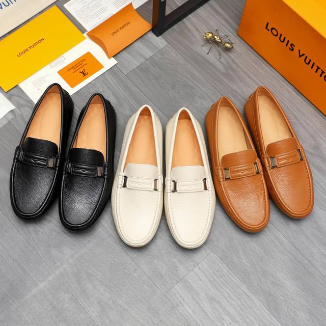 调工厂P价 男装男鞋 运动原单 商品商标：Lv 路易威登 休闲套脚男鞋 正码码数: 38-44 商品材料：精选荔纹牛皮鞋面 猪皮内里 橡胶大底